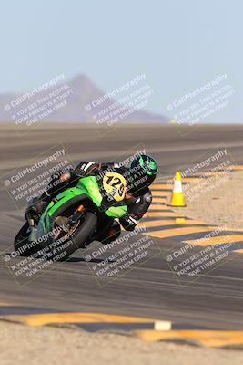 media/Oct-07-2023-CVMA (Sat) [[f84d08e330]]/Race 12 Amateur Supersport Open/